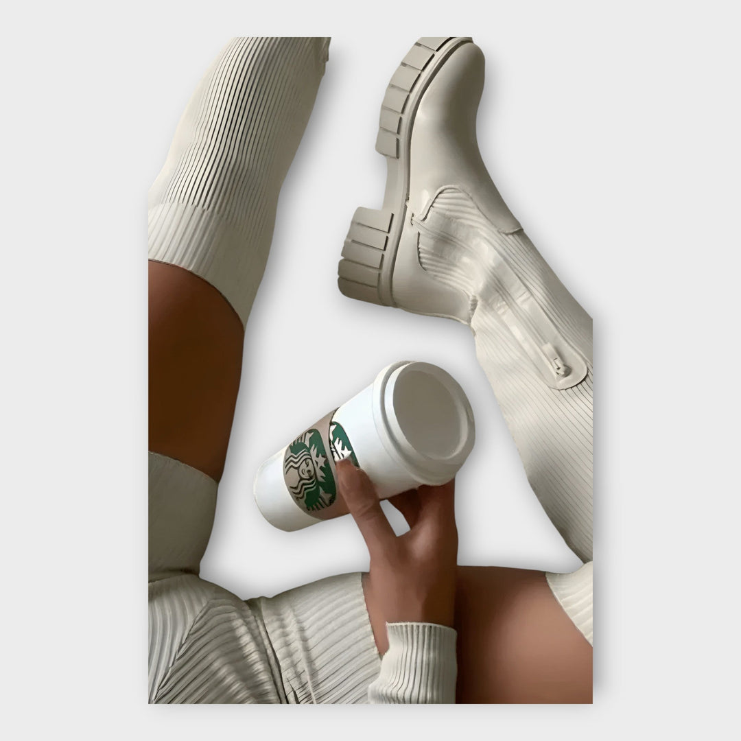 María | Botas Modernas Con Diseño Minimalista Y Versátiles