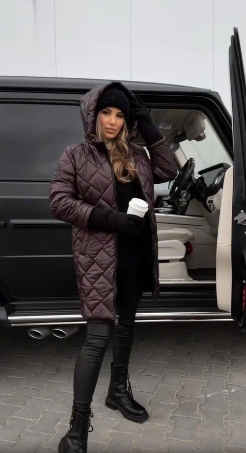 Martina | Elegante chaqueta de plumón acolchada con capucha