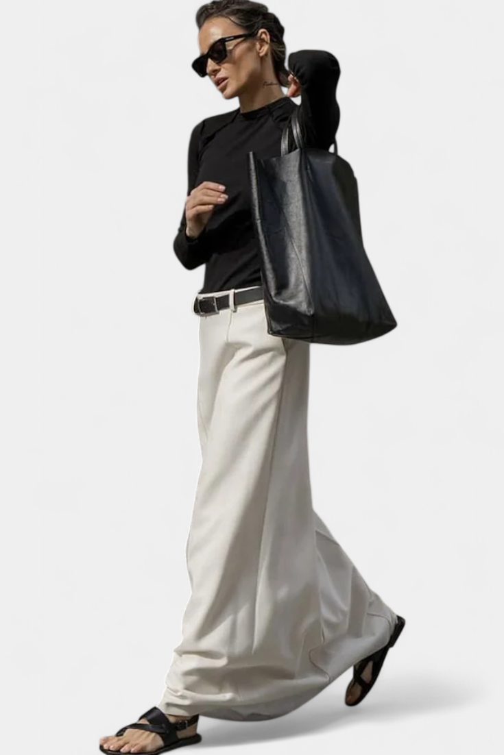 Ada Falda H-Line Lisa con Estilo Urbano Moderno