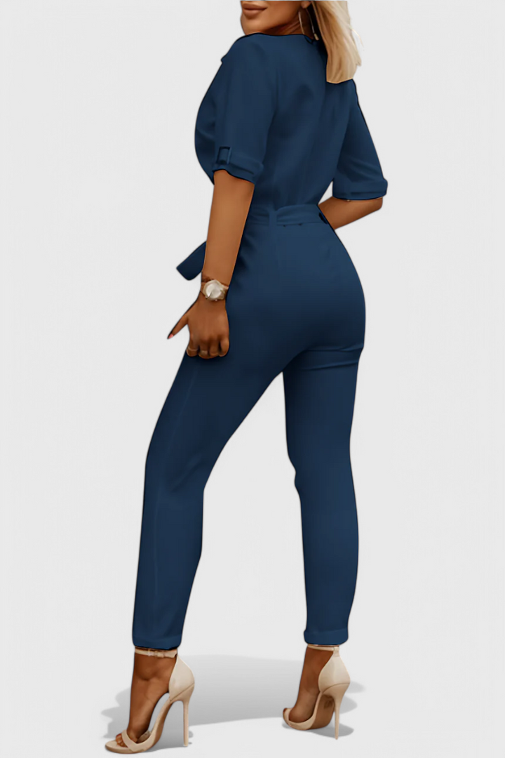 Vivienne Mono con Elegancia Sin Esfuerzo