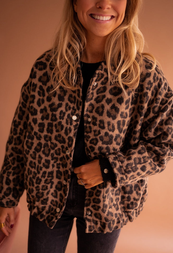 Charlene – Chaqueta de Leopardo a la Moda
