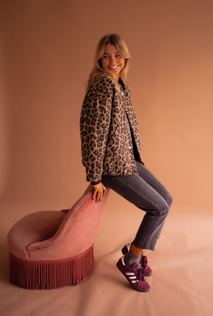 Charlene – Chaqueta de Leopardo a la Moda